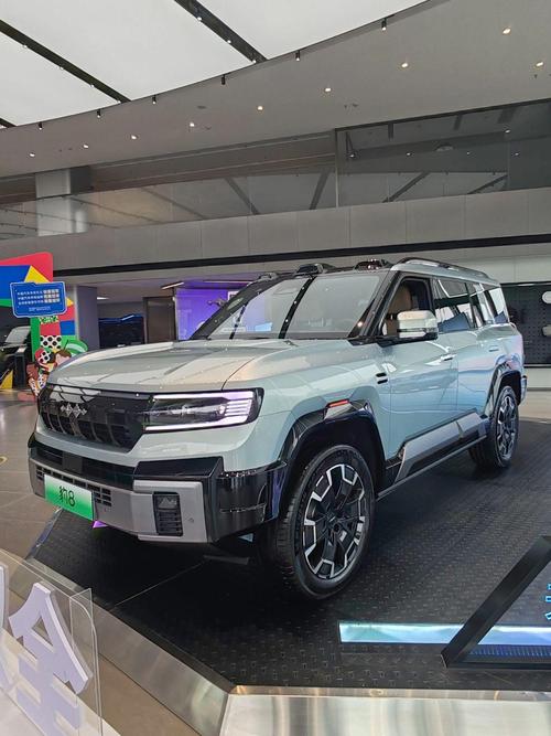 广州265比亚迪方程豹硬派越野的爆款，英菲尼迪35周年与你共成长